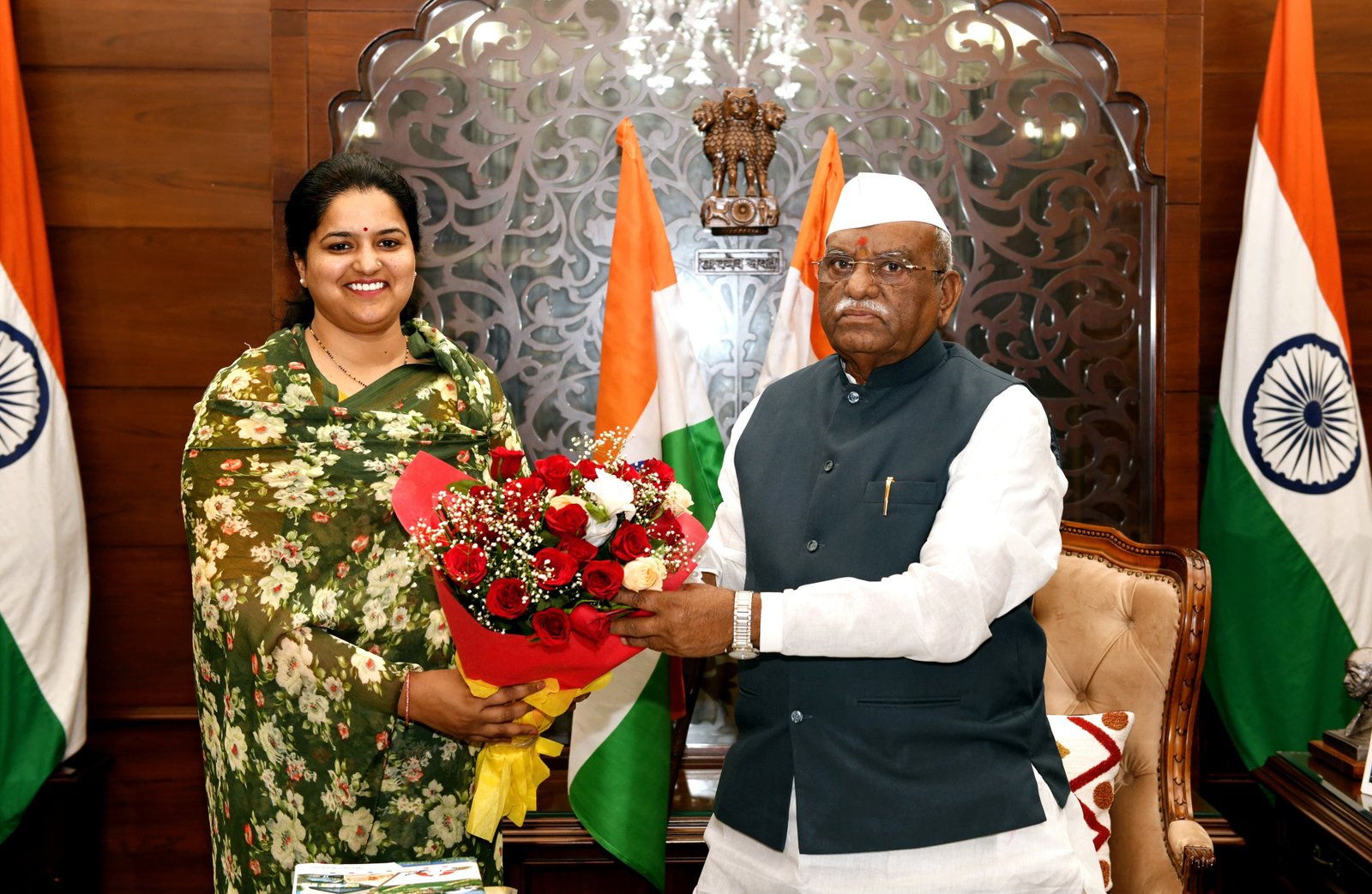 Meeting with Hon'ble Governor Shri Haribhau Bagade